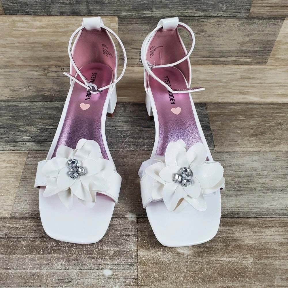 Steve Madden Lessa Girls Sandals Sz 4 Heel White Flower Rhinestone Ankle Strap